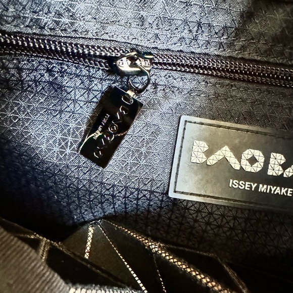 Bao Bao Issey Miyake Tote Bag - Picture 11 of 13
